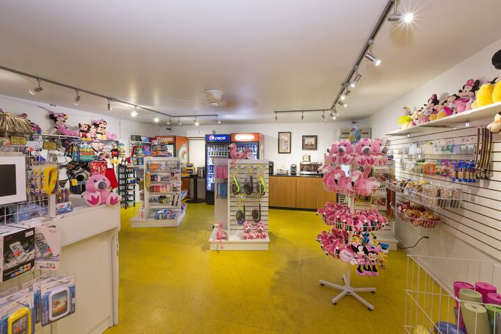 Gift Shop 84 of 89