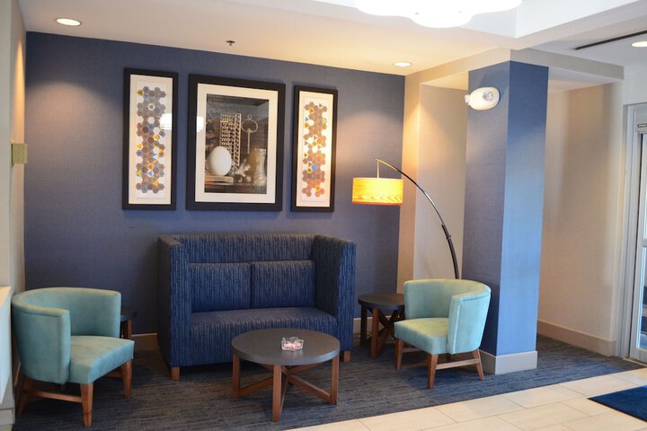 Holiday Inn Express & Suites Oxford by IHG