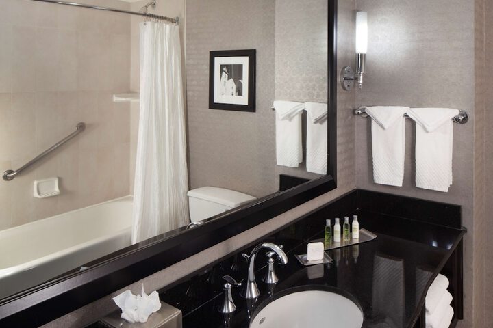 DoubleTree by Hilton El Paso Downtown