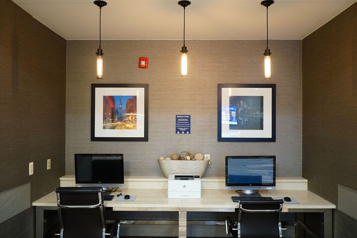 Business Center 23 of 24