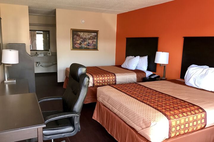 Room 11 of 30