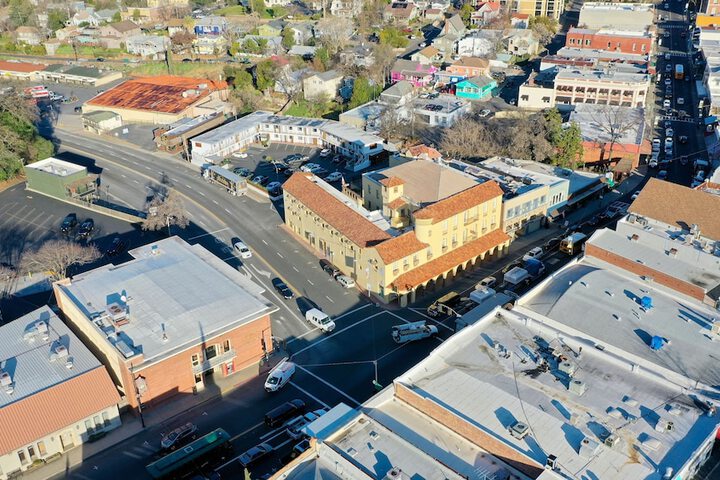 Historic Sonora Inn