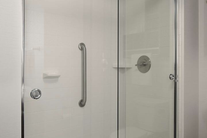 Room 12 of 47