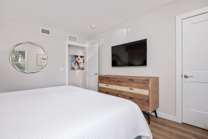 Escape Coastal Resort on Casey Key