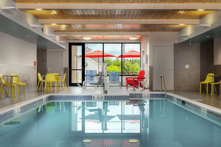 Pool 4 of 28