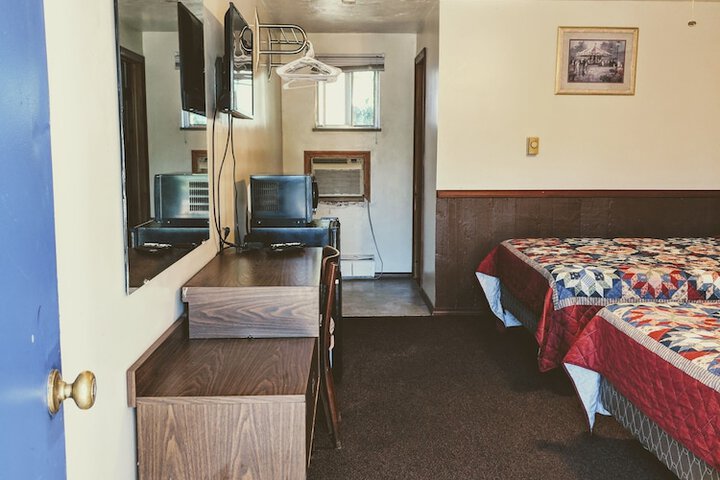 Room 28 of 38