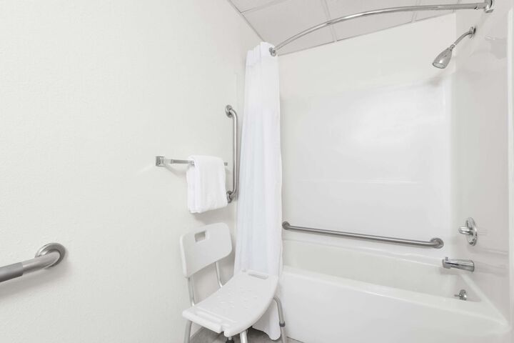 Room 31 of 47