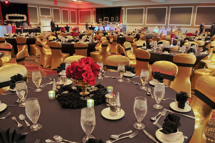 Ballroom/Hall 98 of 113