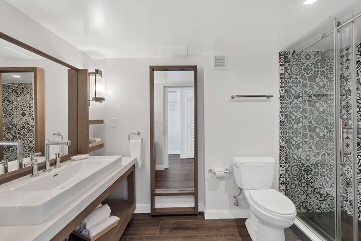 Bakers Cay Resort Key Largo Curio Collection by Hilton
