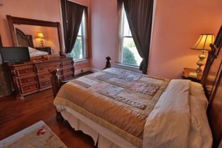 Simply Divine Bed and Breakfast