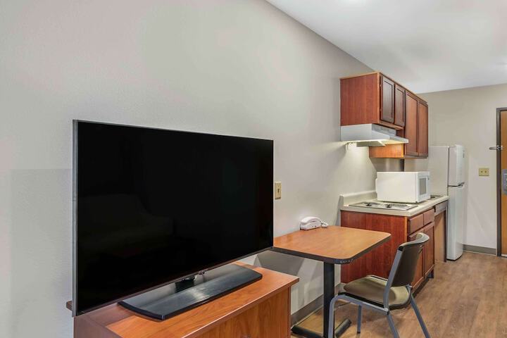 Room 25 of 25