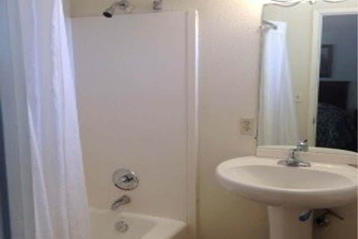 Room 7 of 15