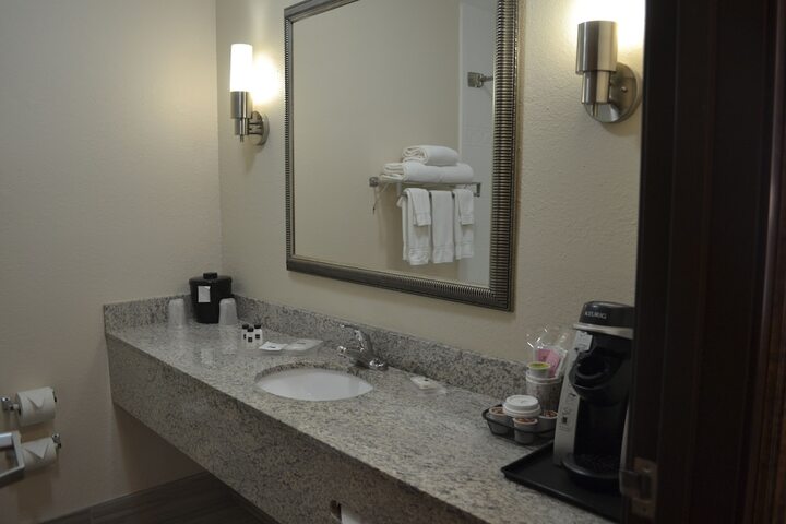Room 15 of 39