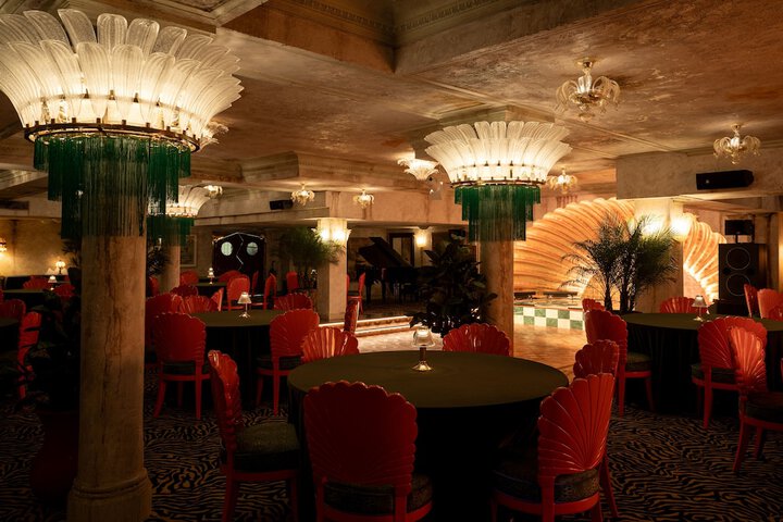 Lafayette Hotel & Club
