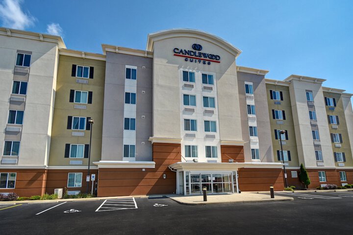 Hotel 3 of 66