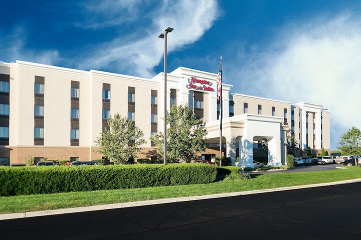 Hampton Inn & Suites Greensburg