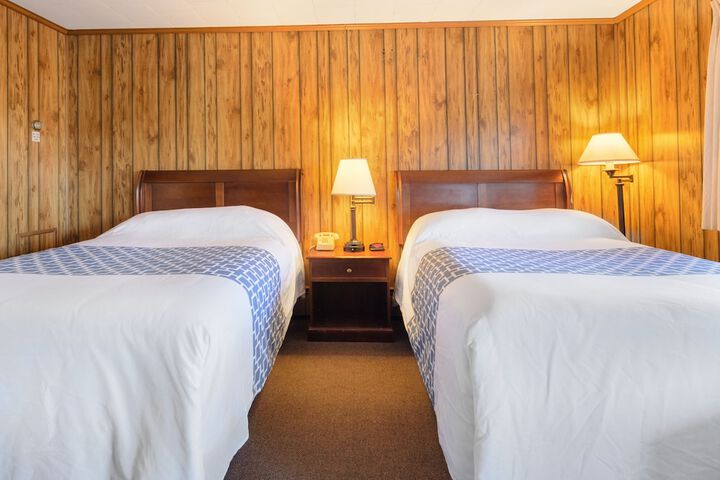 Knob Hill Motor Lodge – Hillsville