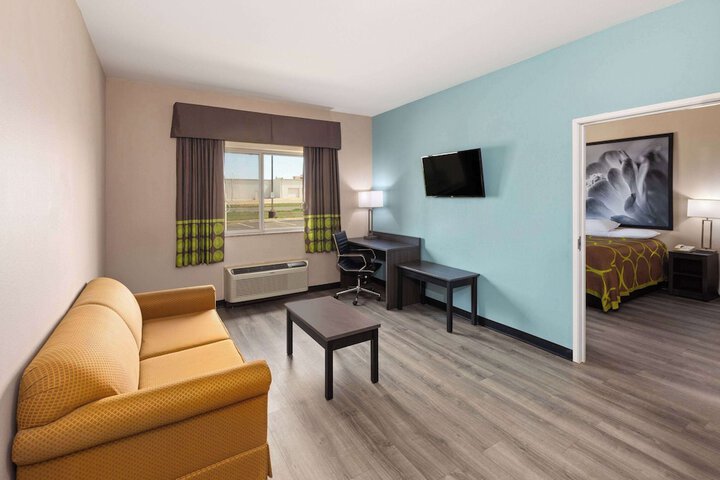 Super 8 by Wyndham Lubbock West
