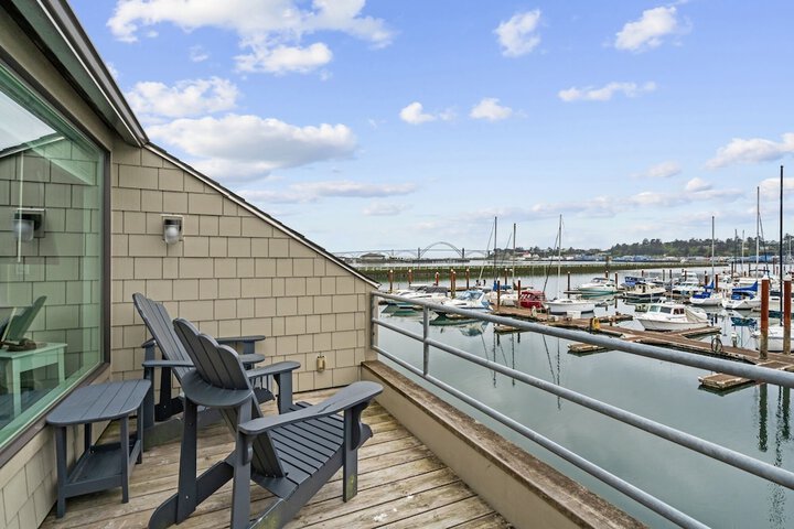 Embarcadero Resort Hotel & Marina