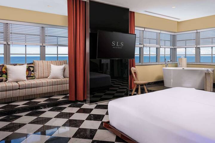 Room 20 of 63