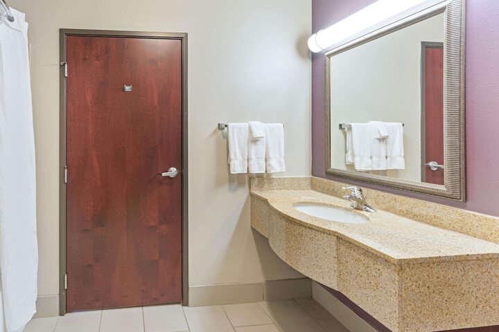 Room 14 of 31