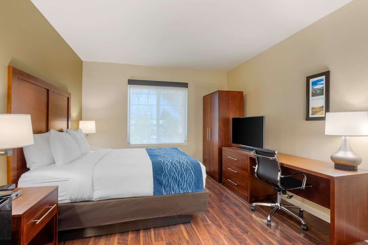 Room 32 of 49