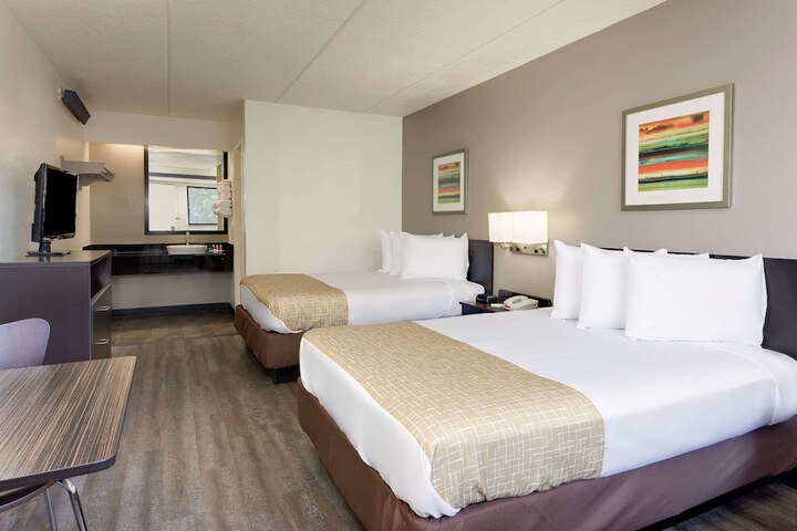 Room 8 of 21