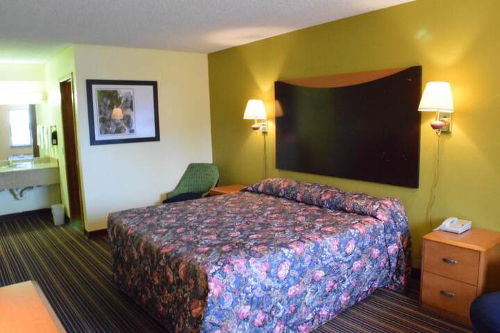 Room 18 of 46