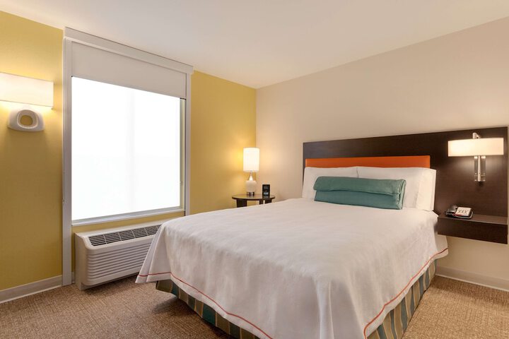 Home2 Suites by Hilton Denver West - Federal Center CO