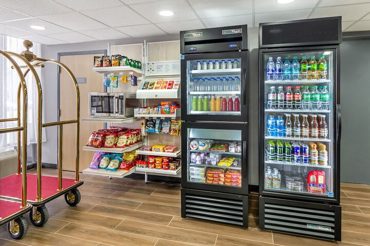 Hotel Interior 5 of 27