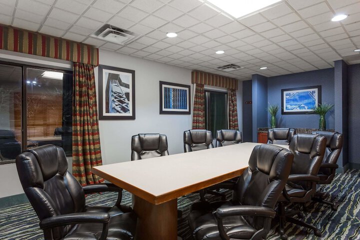 Wingate by Wyndham Chesapeake