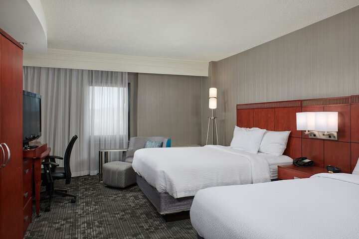 Room 10 of 23