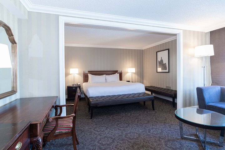 Room 30 of 60