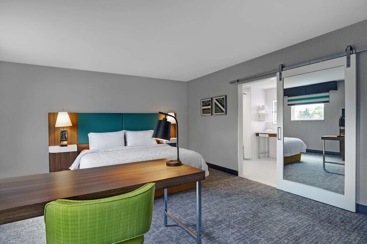 Hampton Inn & Suites by Hilton Belleville