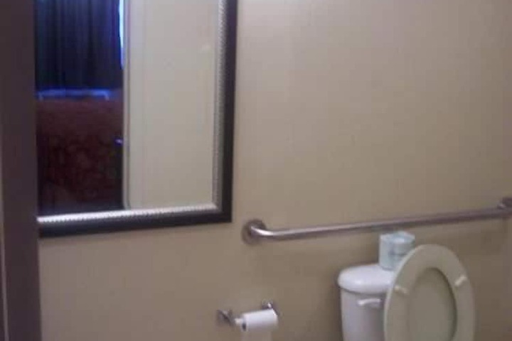 Room 9 of 23