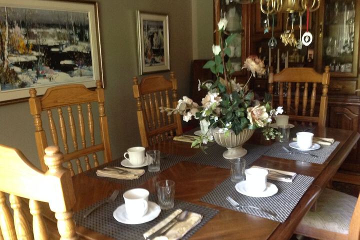 Dining 12 of 20