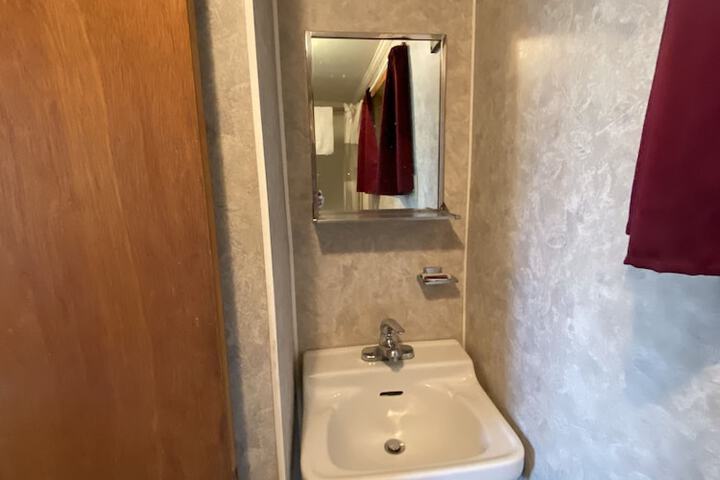 Room 32 of 36