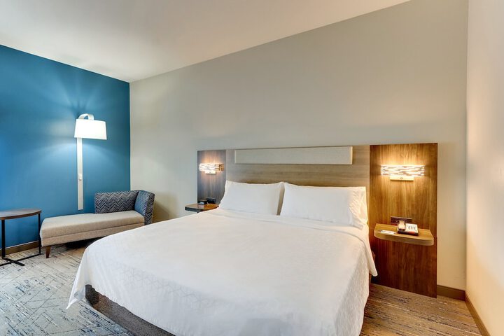 Holiday Inn Express & Suites Ardmore by IHG