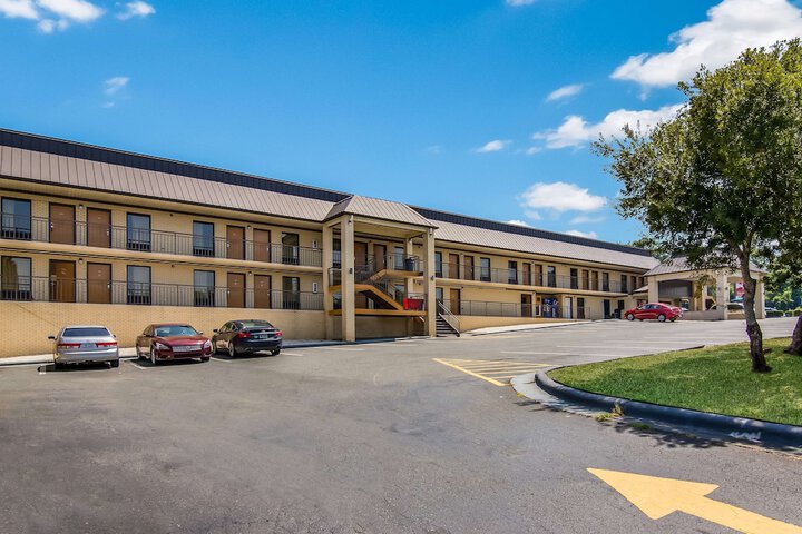 Hotel 1 of 21