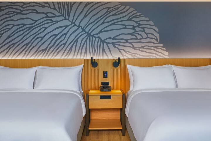 Room 45 of 112