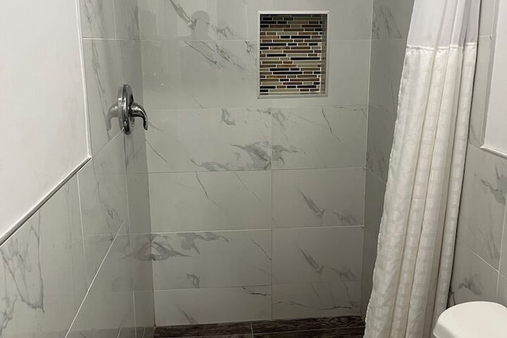 Room 14 of 23