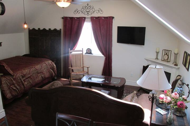 Room 27 of 46