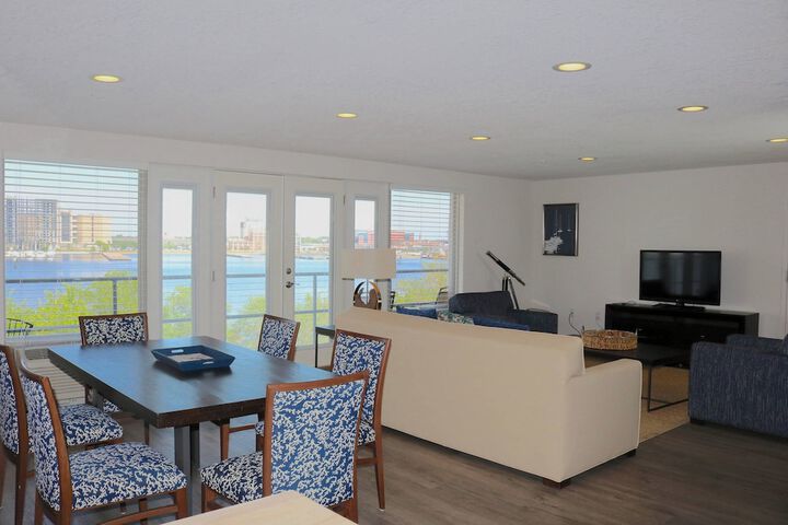 Southbank Hotel by Marriott Jacksonville Riverwalk