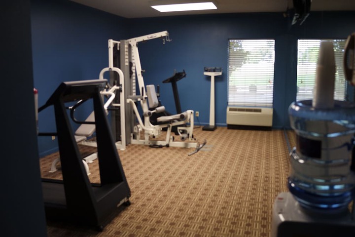 Ardmore Inn & Suites