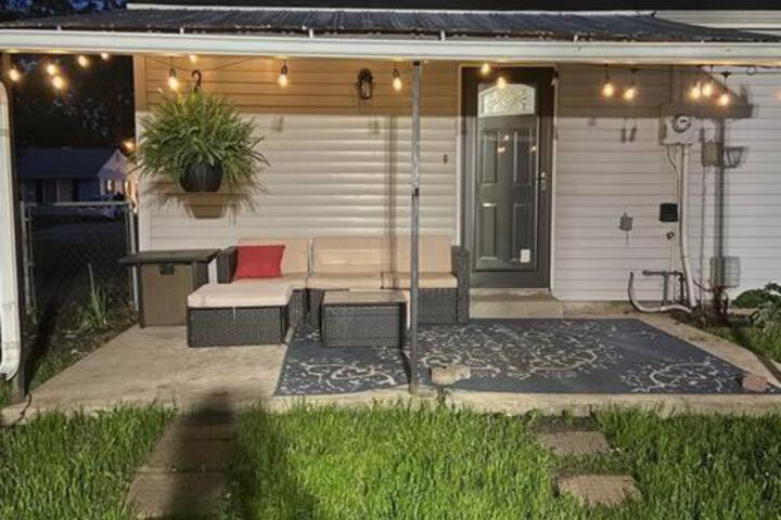 Small cozy ranch