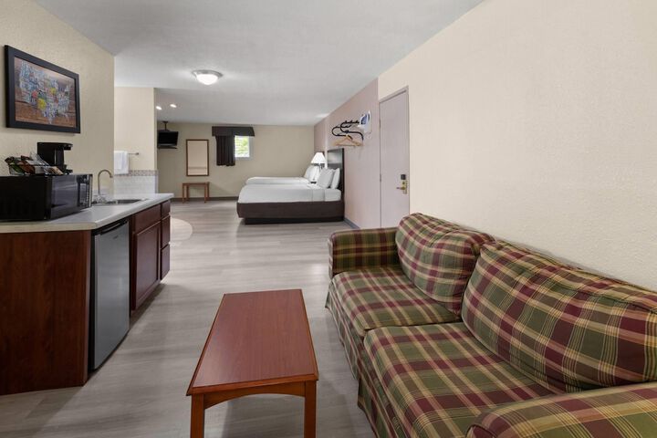 Baymont by Wyndham Iron Mountain