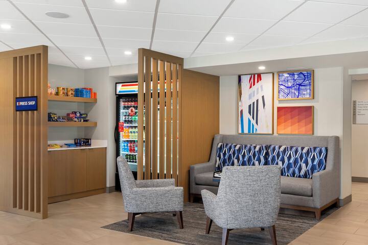 Holiday Inn Express Hyannis Cape Cod by IHG