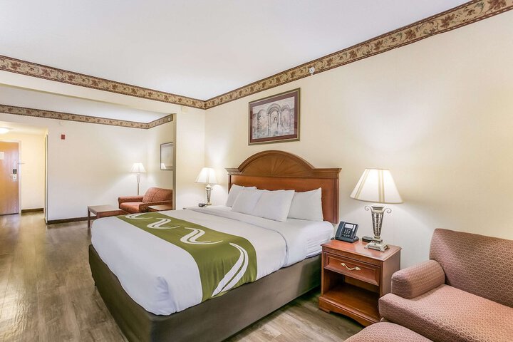 Room 18 of 21