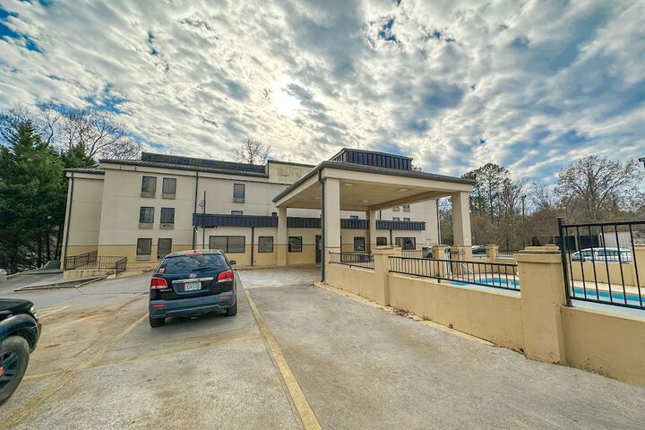 OYO Hotel Rome West GA
