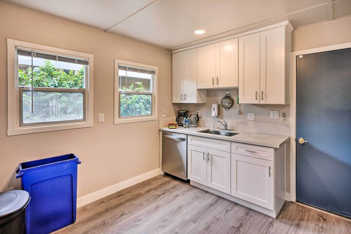 Cozy Elk Grove Home in the Heart of Old Town!